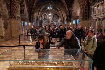 Display of St. Francis of Assisi's bones confirms enduring appeal of relics for Christians