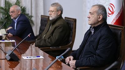 Larijani takes over Iran's preparations for war, says report
