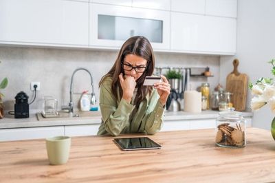 8 Credit Card Benefits That Quietly Disappear After Inactivity