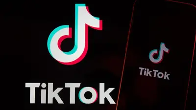 TikTokers change their account settings after fears of doxxing from “dangerous feature”