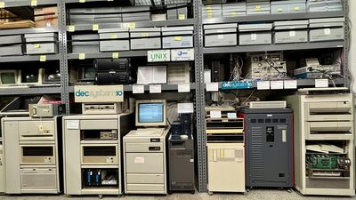 You can log into 28 vintage computer systems in your browser for free, thanks to the Interim Computer Museum — Experience legendary OSes, architectures, programming languages, and games