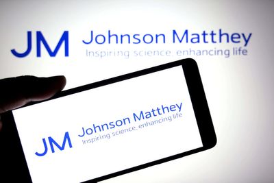 Johnson Matthey cuts sale price of CT division by over a quarter to £1.3bn