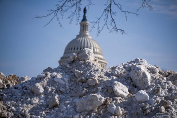 This week: Snow delays congressional business before State of the Union