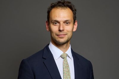 Starmer orders ethics chief to investigate Labour minister over targeting of reporters