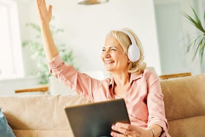 Audible launches new feature that allows you to read your book