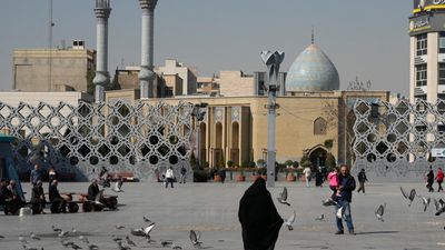 EU urges diplomacy for Iran as Trump threatens strikes amid negotiations