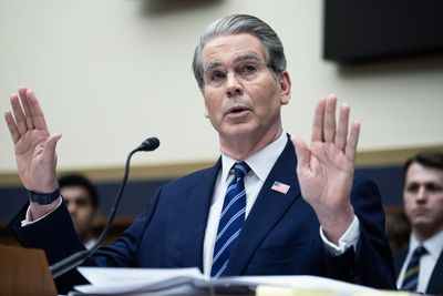 Goldman Sachs says U.S. consumers are stuck with higher prices even after Supreme Court ruling opens door to $180 billion in tariff refunds