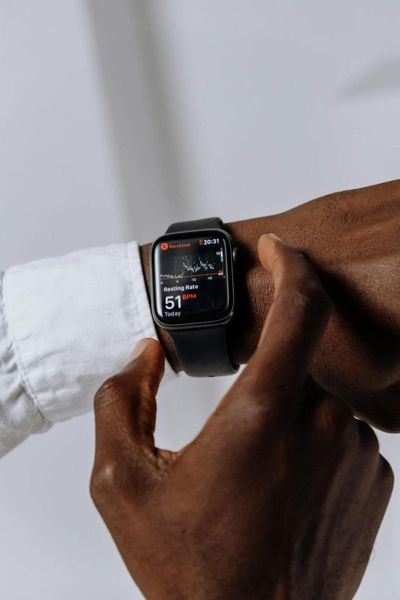 Why Your Smartwatch May Miss Early Heart‑Rhythm Problems, According to Cardiologists