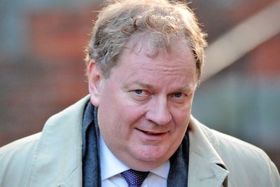 ‘Nonsense’ says ex-Mail on Sunday editor over claim he knew private investigator was feeding newspaper information