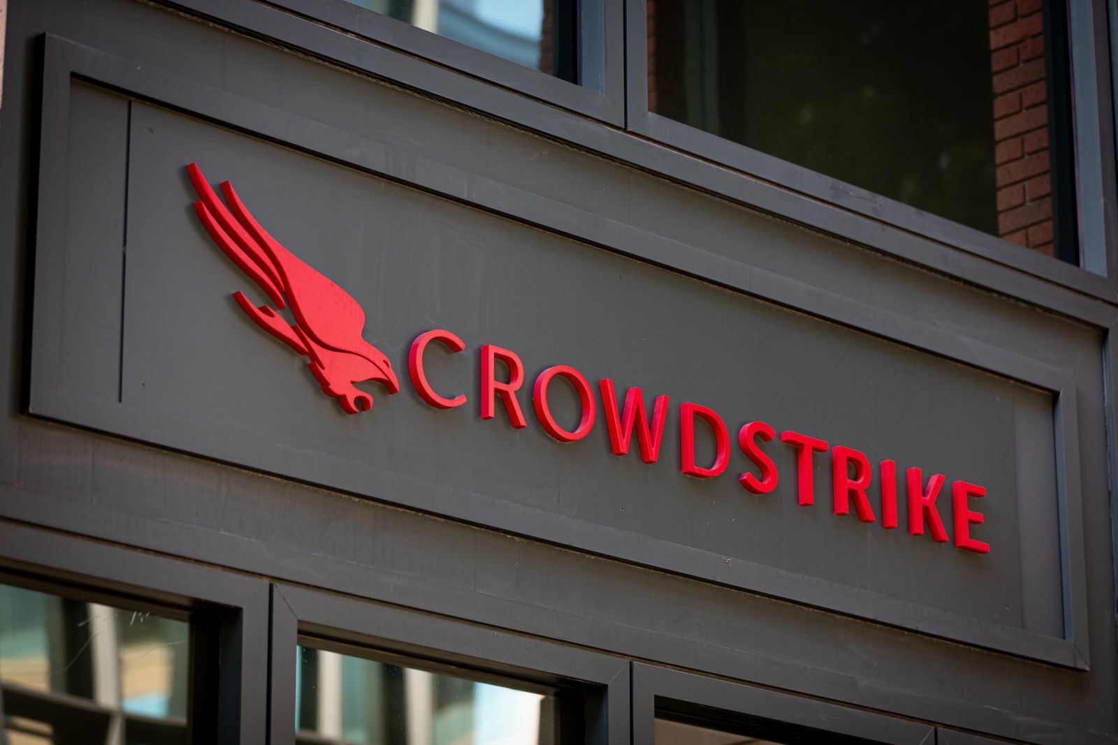 CrowdStrike Hits Oversold Territory on Anthropic AI…