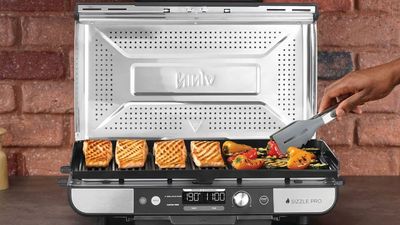 Ninja’s new indoor grill is finally available to buy in the UK – it proves griddles are this year’s barbecue trend