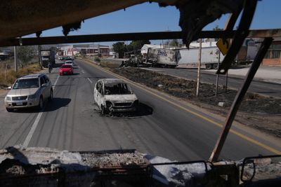 Mexican cartel clashes fuel worries about tourism in lead up to FIFA World Cup