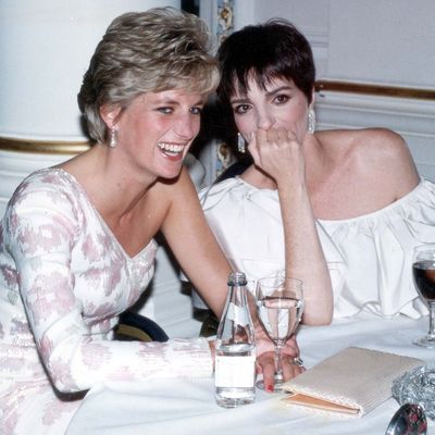Liza Minnelli Opens Up About "Girl Talk" With "Feisty Lady" Princess Diana and a Touching Tribute Tucked Away at Kensington Palace