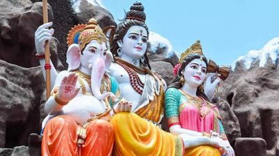 4 Powerful Lord Shiva Temples Outside India You Should Visit