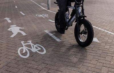Ban under-16s from riding ebikes and e-scooters then require a driver’s licence, Queensland inquiry to recommend