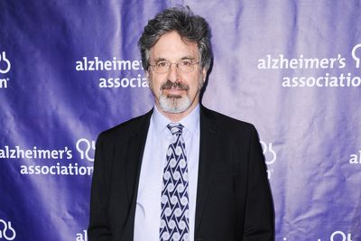 Ever Carradine, Martha Plimpton, Hilary Duff and more remember Robert Carradine