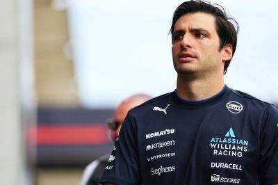 Carlos Sainz asks FIA and FOM to stay flexible on new F1 rules after Bahrain testing