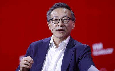 Alibaba cofounder tells aspiring entrepreneurs that picking a team you’d spend “24/7 with” should be their first priority—not work-life balance