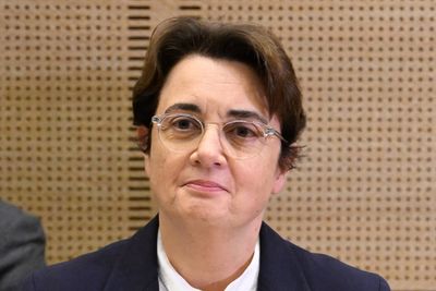 Louvre Museum's director resigns in wake of jewels heist in Paris