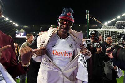 Snoop Dogg welcomed in style on first visit to Swansea