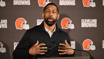 Browns GM Outlines Shedeur Sanders’s Best Path to Starting Job for 2026