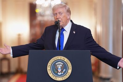 Trump team weighs order to force banks to make sure customers are citizens to keep or create accounts