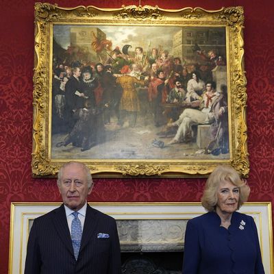 Royal Expert Says Queen Elizabeth's "Never Complain, Never Explain" Era Is Over With Andrew Scandal