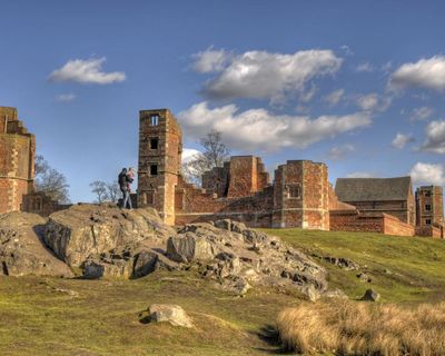 Rolling hills, rich heritage and great pubs: a car-free break in Leicestershire