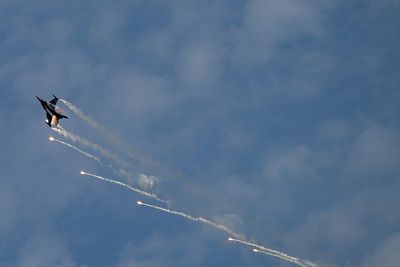 Pilot dies after Nato jet crashes moments after takeoff in Turkey