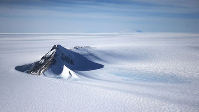 Antarctica's 'gravity hole' reveals the evolution of Earth's deep interior
