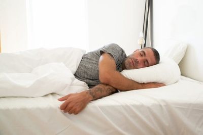 The Sleep Disorder That Doubles Men’s Heart Attack Risk After Age 40
