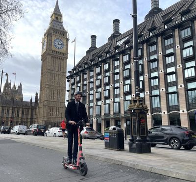 'London needs a citywide e-bike and e-scooter licensing scheme now', ministers told