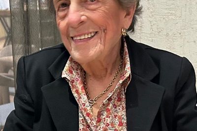 Daniela Petroff, AP's longtime fashion and Vatican reporter, dies at 80