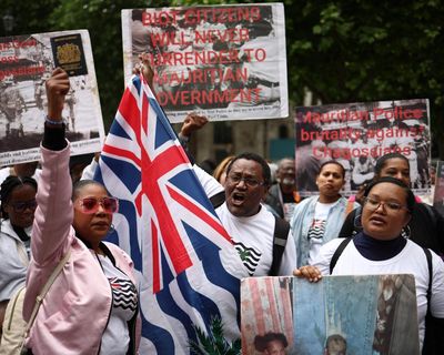 Foreign Office denies minister’s claim the Chagos Islands deal has been paused – as it happened