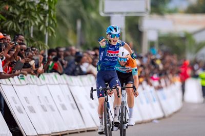 Tour du Rwanda: Mathijs De Clercq wins stage 4 from early breakaway