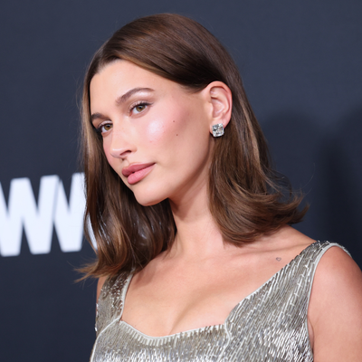 The Tucked Bob Adds Instant Volume and Accentuates Cheekbones—I’m Sold