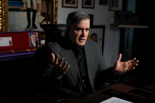 Venezuela attorney general resigns, then lands acting ombudsman role in surprise move