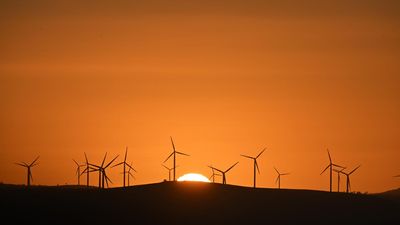 Data centres urged to BYO clean energy, train workers