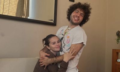 Selena Gomez, Benny Blanco Divorce? Fans Demand Singer to Dump Her Husband After 'Gross' Podcast Stunt