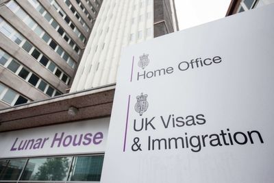 UK visas: Huge drop in workers coming to Britain from abroad as illegal immigration rises