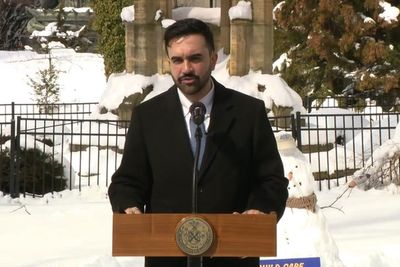 Mamdani says he will not ban snowball fights after police targeted