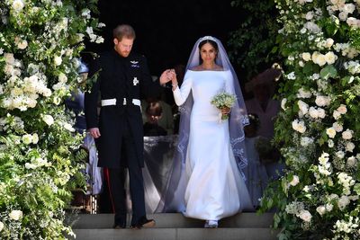 Meghan Markle’s wedding dress designer launches $40 Uniqlo bag