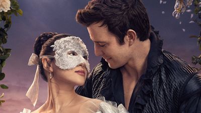 “I Like the Complexity of It”: ‘Bridgerton’ Stars Luke Thompson and Yerin Ha Unpack Their Favorite Parts of Benedict and Sophie’s Love Story