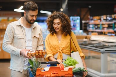 The “Inflation-Proof” Grocery List: 7 Items DINK Couples Should Buy in Bulk Before March 1st