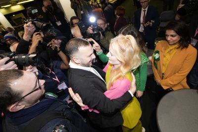 Greens win Gorton and Denton by-election in blow to Starmer