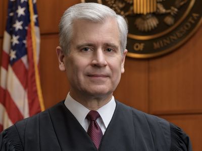 Top Minnesota Judge Vows 'ICE Will Comply' as He Threatens DOJ With Criminal Contempt