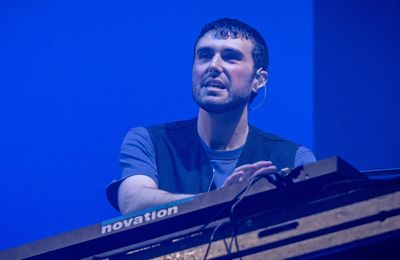 New Harry Styles song previewed by Fred Again.. at London’s Alexandra Palace