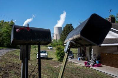 Most US coal plants could meet air pollution rules. Trump weakened them anyway