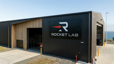 RKLB Delivers Record Results, But Neutron Delay Weighs on Shares