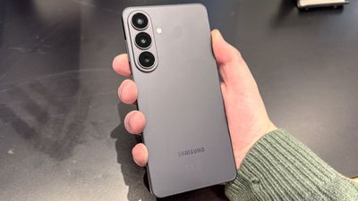 Samsung Galaxy S26 still has the same battery tech as older phones — but silicon-carbon is still in the works